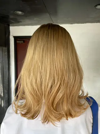 セミロング カラー 末石 智のヘアスタイル