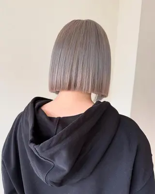 ミディアム カラー 髪質改善美容師 🪽YOSSYのヘアスタイル