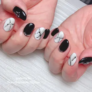 ミディアム ネイル 👑enen style👑のネイルデザイン