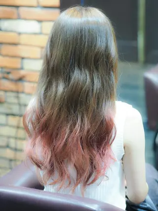 ロング カラー セミロング 辻 竜也　のヘアスタイル