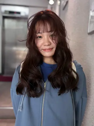 ロング カラー Lisa🪄似合わせ ／デザインカラーのヘアスタイル