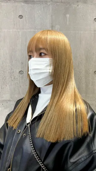 ロング ハイトーンカラー✨️ 艶カラー特化Amiのヘアスタイル