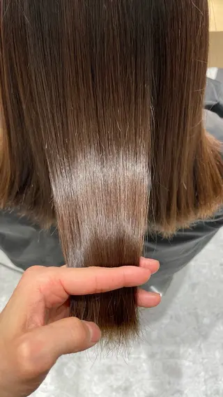 セミロング SALOWIN高崎所属・縮毛矯正・髪質改善 鈴木悠太/当日OK✨のヘアスタイル