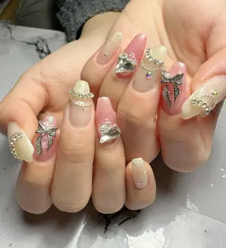 ネイル 新山 聖のネイルデザイン