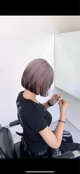 ショート カラー 松原 朱里のヘアスタイル