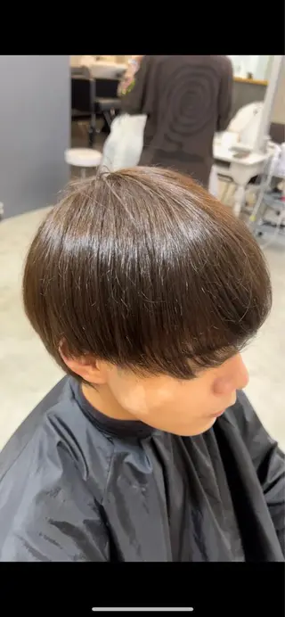 ショート カラー メンズ 曲がる縮毛 フェザー ニュアンス  佐々木のヘアスタイル