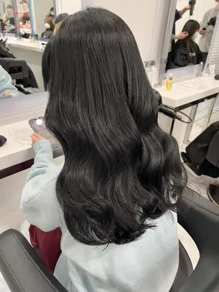 カラー 🩶透髪×モテ髪🩶 池袋SHE🏹🩶のヘアスタイル