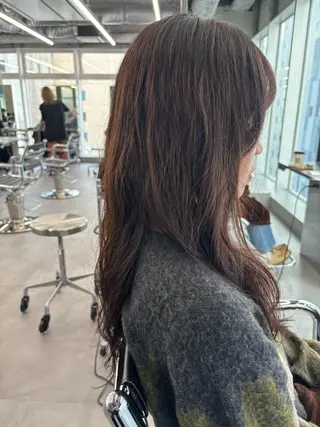 ロング パーマ 佐藤 莉子のヘアスタイル