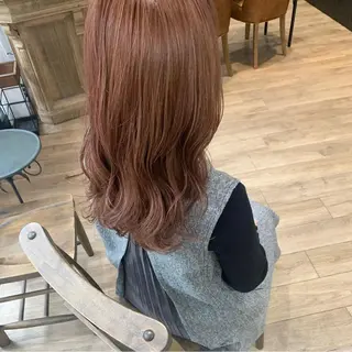 ロング カラー いけだ　ひかり ハイライトくびれヘアのヘアスタイル