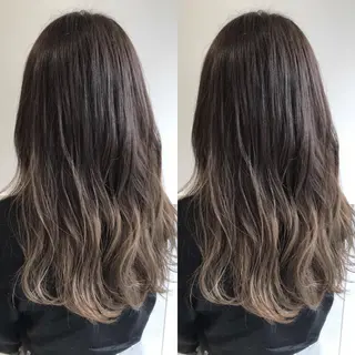 セミロング カラー 小栗 麻衣のヘアスタイル
