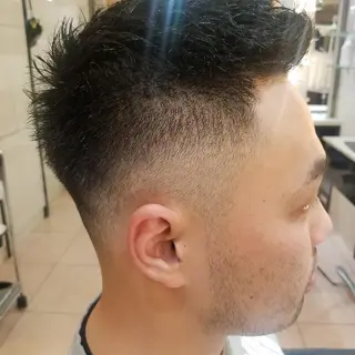 ショート メンズ 内村 純也のヘアスタイル