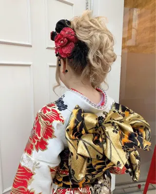 ロング ヘアアレンジ uru" すずきさゆりのヘアスタイル