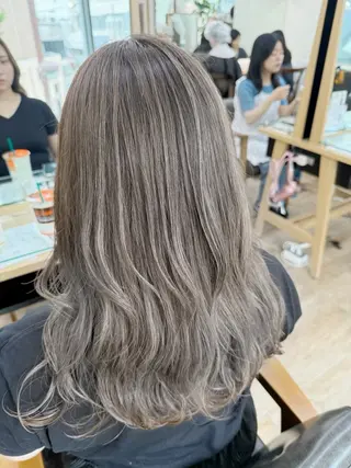 ロング カラー パーマ/ハイライト 💙鶴岡　愛💙のヘアスタイル