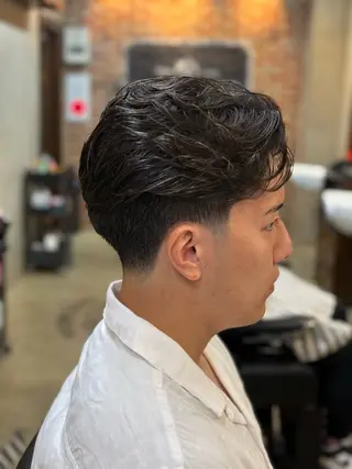 ショート パーマ メンズ 坂本 虹昂のヘアスタイル