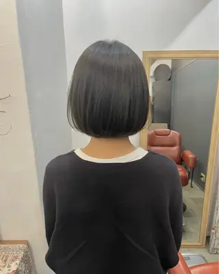 ショート カラー 暗髪とオリーブ🌿 渡辺拓人のヘアスタイル