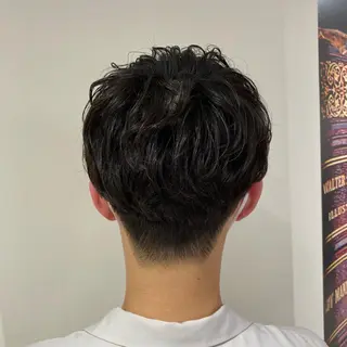 ショート パーマ メンズ 橋本 琉磨のヘアスタイル