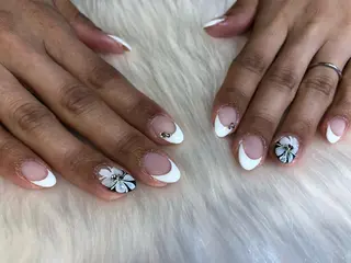 ネイル Li'leaNail AINAのネイルデザイン