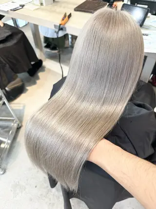 ロング カラー 井上 一平のヘアスタイル