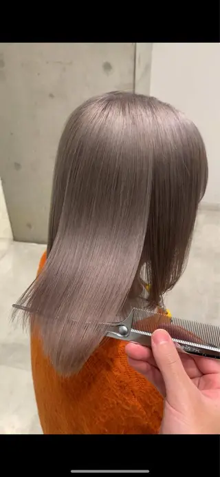 セミロング カラー れい🫧 ハイトーン特化のヘアスタイル