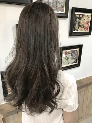ロング 吉田裕太/ハイライト ダブルカラーのヘアスタイル