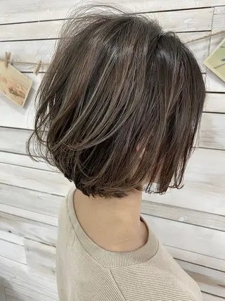 カラー 💎ブリーチ／ボブ 💎ハルのヘアスタイル