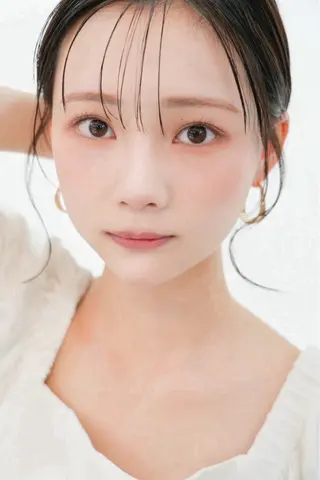ミディアム KEIGO/ ベージュカラーのヘアスタイル
