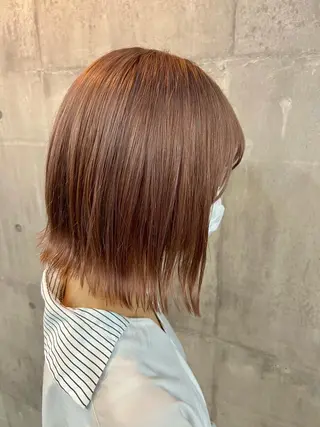 ミディアム 興津/韓国レイヤー ダブルカラー美髪縮毛のヘアスタイル