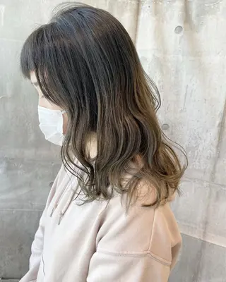ミディアム カラー ウルフカット ハッシュカット/七海のヘアスタイル