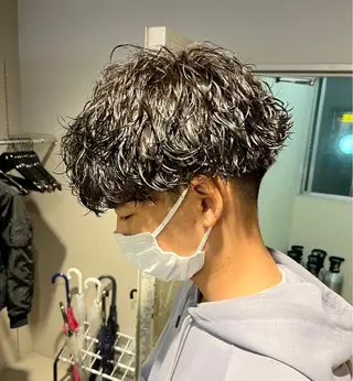 ミディアム パーマ メンズ 横浜駅メンズパーマ師 🌀岩﨑弘成🌀のヘアスタイル