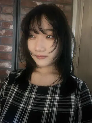 ロング 田中 里奈のヘアスタイル