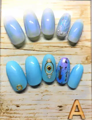 ネイル Li'leaNail AINAのネイルデザイン