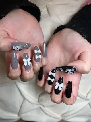 ネイル nail.salon .Reversalのネイルデザイン