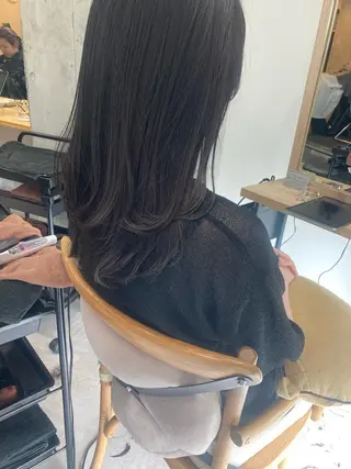 セミロング ✨色持ちの良い艶 カラー✨蟹江真世のヘアスタイル