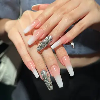 ネイル Tagi Nail 銀座店のネイルデザイン