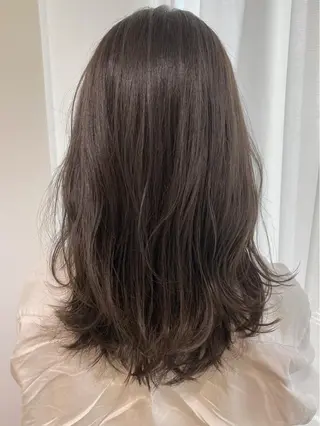 セミロング カラー パーマ ヘアアレンジ IVY villa Suzu.のヘアスタイル