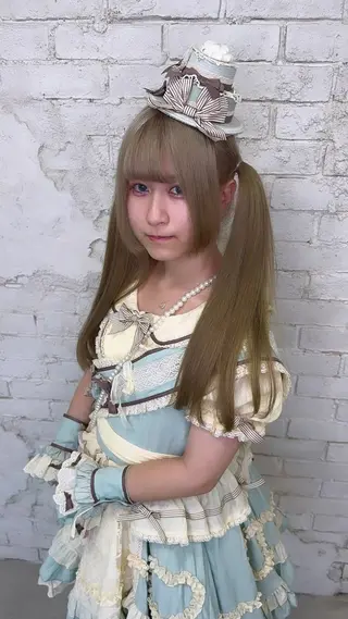 ロング 派手髪支持率No1 Eisukeのヘアスタイル