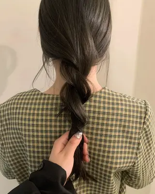 セミロング カラー 落合希 Olivebeigeのヘアスタイル