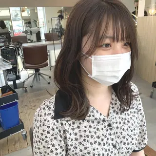 ミディアム カラー 綿貫 美雪のヘアスタイル
