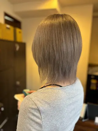 カラー 坂野 結子のヘアスタイル