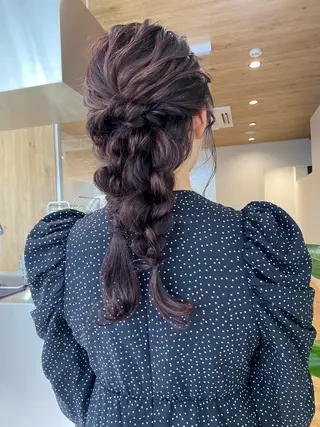 ロング 都筑 莉佳子のヘアスタイル