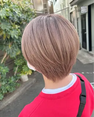 カラー ダブルスキルエクステ /羽エクステ白石宇由のヘアスタイル