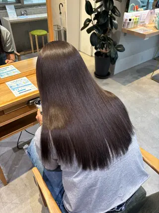 ロング カラー 小笠原 塔子のヘアスタイル