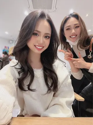 ロング カラー 顔まわりカラー特化 赤津百合絵のヘアスタイル