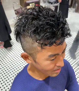 ショート パーマ メンズ 榊原 貫太のヘアスタイル