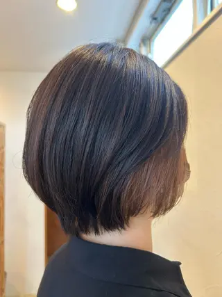 ショート カラー 鏡原 実和のヘアスタイル