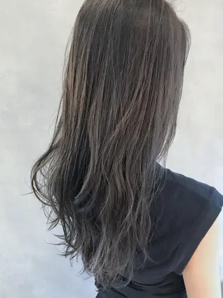 ロング カラー MOU namba ムウナンバのヘアスタイル