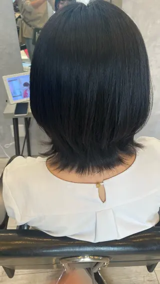 ミディアム 白杉 えりのヘアスタイル