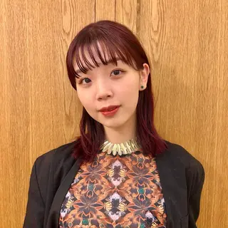 ミディアム カラー ショート/ウルフ ハイトーン/カイセイのヘアスタイル