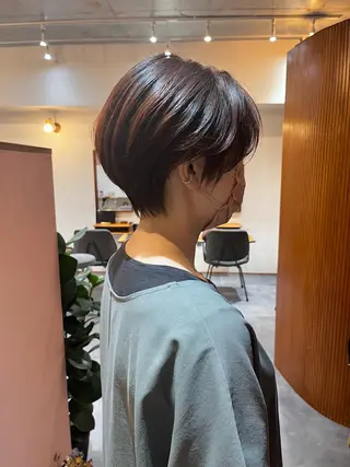 ショート カラー 安達 俊亮のヘアスタイル