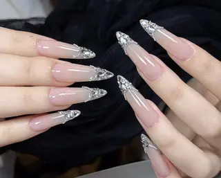ネイル Pure&Rich Nailのネイルデザイン